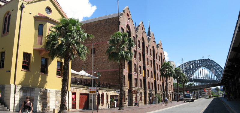 ย่านเดอร์ร็อค The Rocks