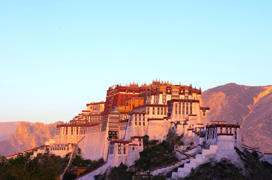 พระราชวังโพธาลา ในกรุงลาซา (Lhasa)